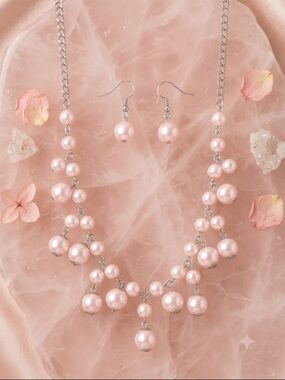 paparazzi Soft Pink Pearl Cluster Necklace & Earrings